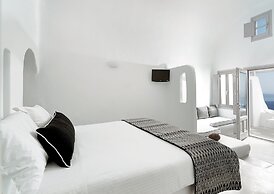 Tholos Resort