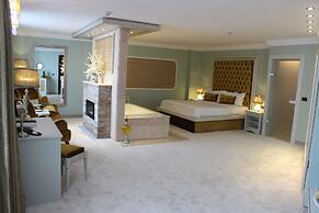 Phoenicia Grand Hotel