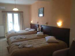 Hotel Kosta Famissi