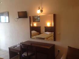 Hotel Kosta Famissi