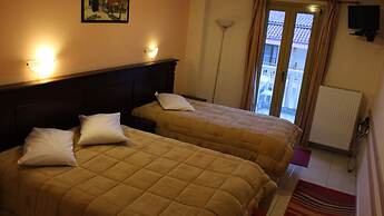 Hotel Kosta Famissi