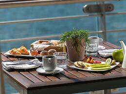 Daios Luxury Living
