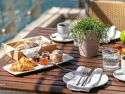 Daios Luxury Living