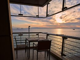 Daios Luxury Living