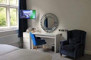Weetwood Hall Conference Centre & Hotel
