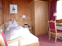 Hotel Cresta