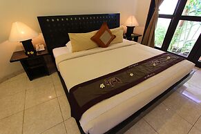 Heliconia Villa