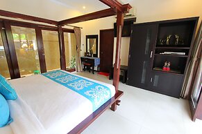 Heliconia Villa
