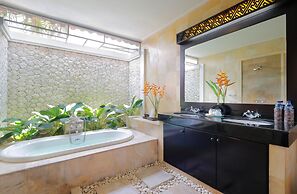 Heliconia Villa