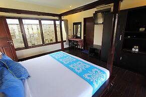 Heliconia Villa