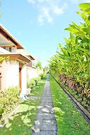 Heliconia Villa