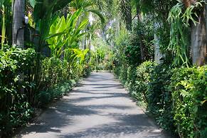 Heliconia Villa