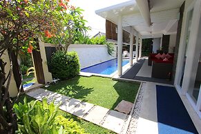Heliconia Villa
