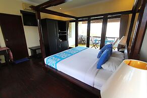 Heliconia Villa