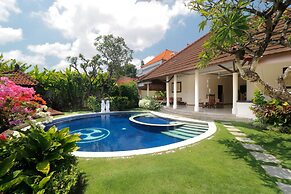 Heliconia Villa