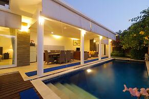 Heliconia Villa