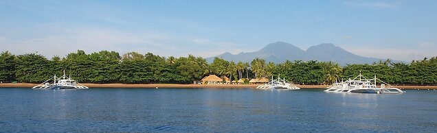 Pura Vida Beach & Dive Resort