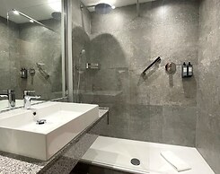 Clayton Hotel Leeds