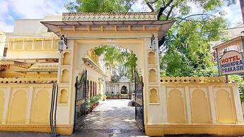 HOTEL MAHENDRA PRAKASH