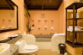 Kanok Buri Resort