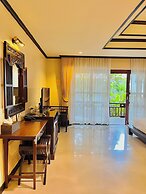 Kanok Buri Resort