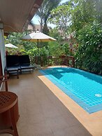 Kanok Buri Resort