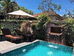 Kanok Buri Resort