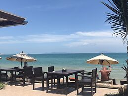 Kanok Buri Resort