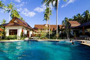 Kanok Buri Resort