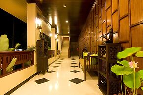 Kanok Buri Resort