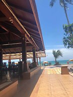 Kanok Buri Resort