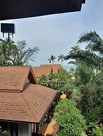 Kanok Buri Resort