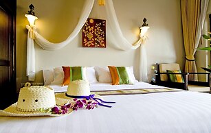 Kanok Buri Resort
