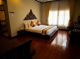 Kanok Buri Resort