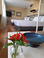 Suites del Bosque Hotel