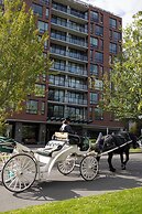 The Oswego Hotel