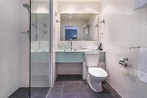 Nightelier Devonport Gateway Hotel