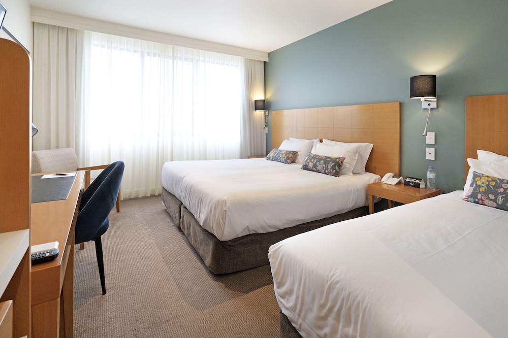Nightelier Devonport Gateway Hotel