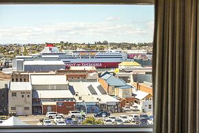 Nightelier Devonport Gateway Hotel