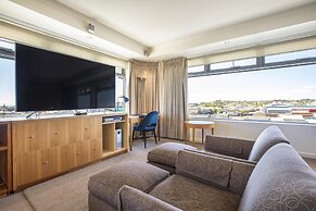 Nightelier Devonport Gateway Hotel