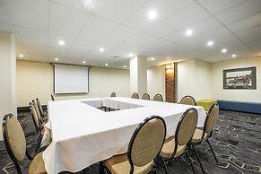 Nightelier Devonport Gateway Hotel