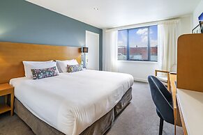 Nightelier Devonport Gateway Hotel