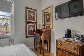 Opulence Boutique Hotel