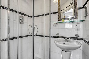Opulence Boutique Hotel