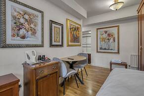 Opulence Boutique Hotel