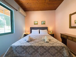Andromaches Holiday Apartments