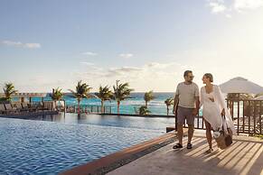 Seadust Cancún Beach Resort  All Inclusive