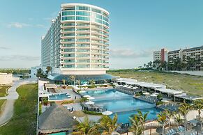 Seadust Cancún Beach Resort  All Inclusive