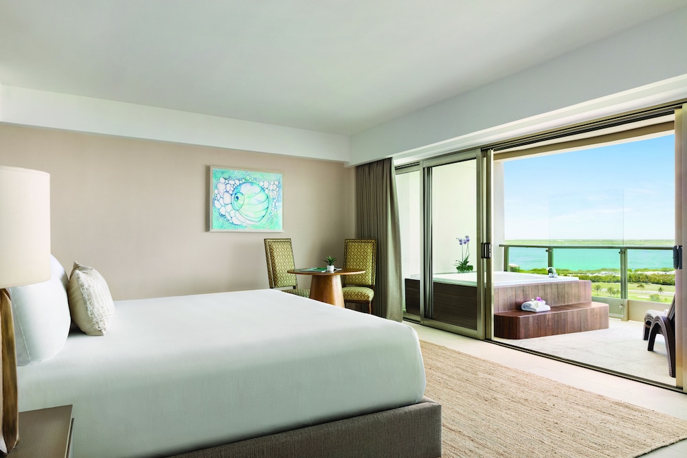 Seadust Cancún Beach Resort  All Inclusive