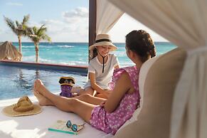 Seadust Cancún Beach Resort  All Inclusive